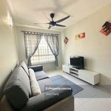 Super well maintained unit available now