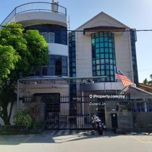 Bangunan 3 Tkt, 2 Blok Di Keramat KL (Asrama, School, Hostel, Hotel)