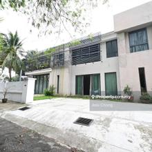Unique Bungalow facing a large peaceful green land
