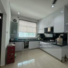 Spacious 4 Bedroom Double Storey Terrace House 
