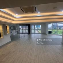 Bandar Puteri Puchong Partly Funished Corner Shop Office For Rent 