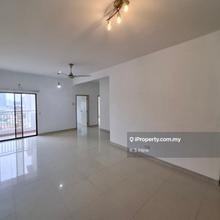1001sf,high floor,3 rooms and 2baths,new kl view,offer come