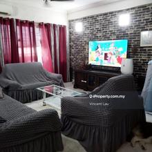 Freehold Well Maintain Reno Partial Furnished Middle Floor Nice View