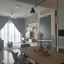 Petaling jaya high floor unit nice view, shuttle bus to sunway 