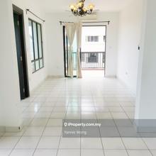 Corner Lot, facing Forest, High Floor