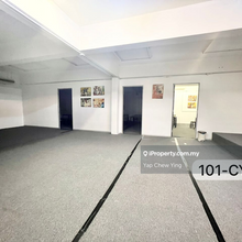 Hot & Face Mainplace! Usj21 Triple Storey 2 Adjoin Shoplot - For Rent