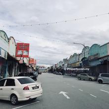 Nilai 3 Jln 3/8 end lot shop/factory for sale/rent