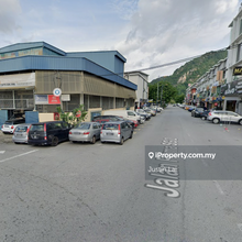 Batu Caves 1.5 storey factory For Rent