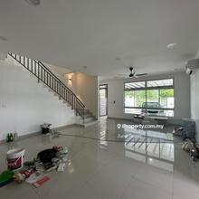 Iconia Garden - 2 Storey Terrace House For Rent
