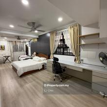 OUG Master Room Rental 