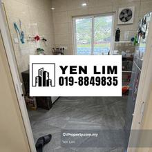Renovated Town House Unit at Avant Court for Sales