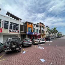 Tip top condition ground floor