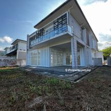 IOI Bandar Putra Kulai Bungalow For Sale