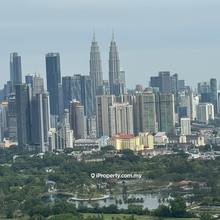 Brand new Penthouse 40 level with klcc view