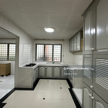 Good Condition, Near LRT, Near Taipan