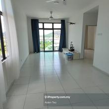 Grand Residence Condo Corner Lot Freehold