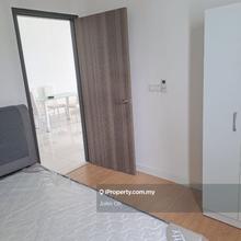 Usj 1 subang jaya Edumetro soho / The Edge residence furnish for Sale 