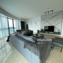 Private Lift lobby unit for rent