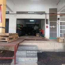 3 storey shop for rent