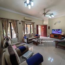 Renovated and Extended, Freehold, Walking Distance to LRT