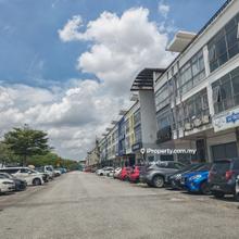 3 Storey Corner Shop for sale, Main road frontage, Klang Sentral, Meru