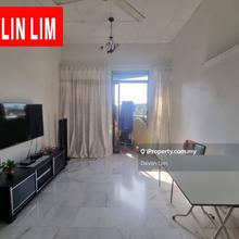 Rare Gem ! Opposite Gurney Plaza ; Corner Unit; Low Density Residence 