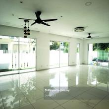 3 storey landed house for rent 