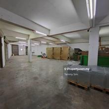 Corner Link Factory For Rent