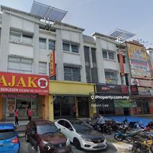 3-Storey Shop Lot for Sales