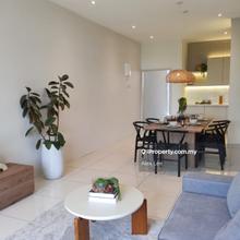 Freehold Low Density High End 3 Bedroom Condo @ Cheng , Pulau Gadong