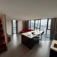 Fully Furnished Duplex Soho ( Penthouse Corner Unit )