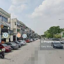 Hot Area Facing Giant Bukit Tinggi Klang Ground Floor Shop 22x70 Rent