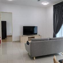 Fully Furnished Corner Lake Point Residence, Cyberjaya, Ready Move In