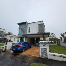 Bungalow house, nice environment, gated guarded, easy access highway