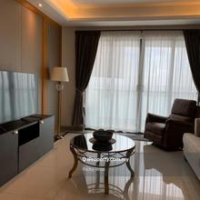 R&F Luxury 4 bedrooms Large unblocked Seaview resale unit!