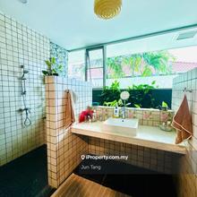 Double Storey Bungalow Corner Lot For Sale 