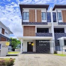Bank Lelong listings Setia Alam (Anjung Sari) Semi D with pool