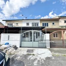 2 Storey Terrace Taman Sri Haneco, Semenyih