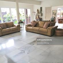 Bungalow with big land. Strategic Location. Peaceful neighbourhood 