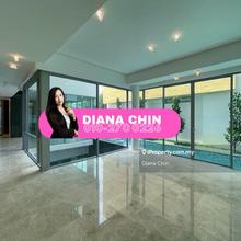 Tastefully renovated unit
