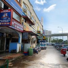 2 adjoining 3-storeys shoplot taman Castlefield, Sri Petaling Rm4.6mil