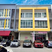 Intermediate shop house For Rent !! at Jalan Setia Raja, Kuching