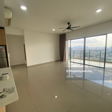 Corner unit with balcony 