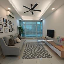 Fully Furnished Designer Unit Central Residence Near MRT &TBS for Rent