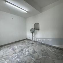 1.5 Storey Terrace Freehold Gated Guarded 