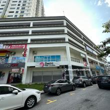 Golden Triangle 1 Ground floor shop lot facing main road 