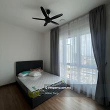Plaza 2r1b w/balcony semi furnished w/fridge, washer & bed facing lake