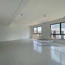 Private Lift Residence For Sale