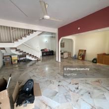 2-Storey Freehold Link House Renovated N Gated & Guarded