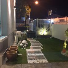 Worth buy 2.5 storey Bungalow,Fettes Park,can park 4-5 cars, new reno,